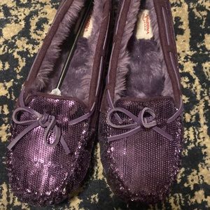 Womens slippers sz 10